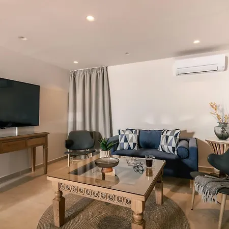 Phoenix Apartment