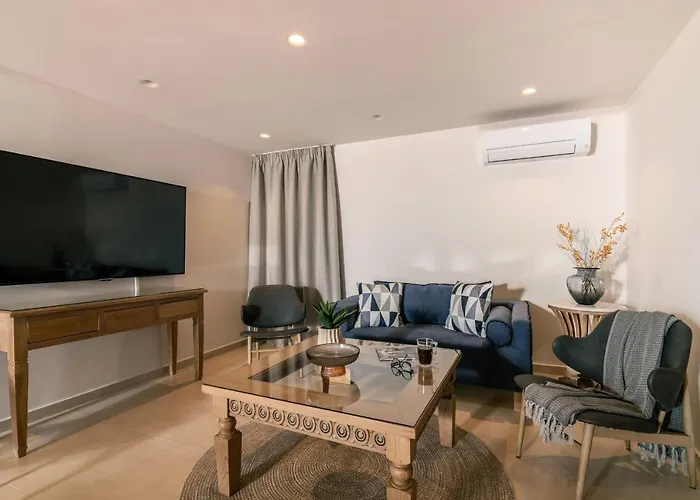 Phoenix Apartment